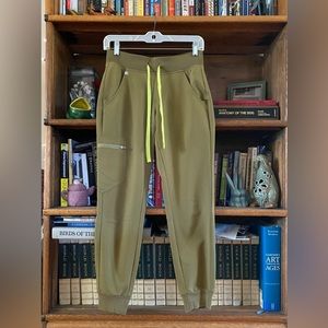 Figs Zamora Jogger Olive Martini XXSP